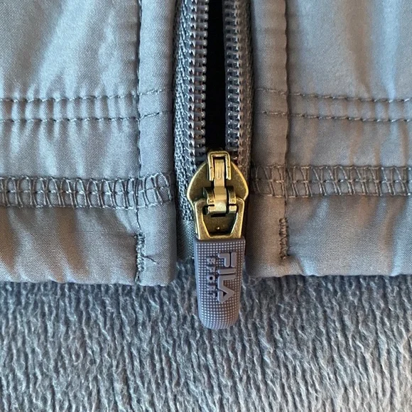 💗Sold💗 Fila “slim fit” workout jacket 💗 - Picture 8 of 12